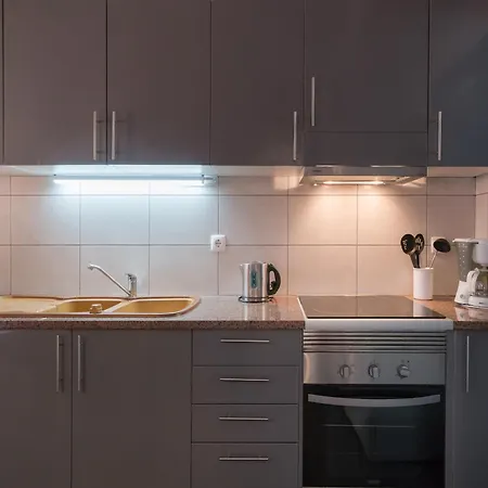Akivillas Cool Картейра